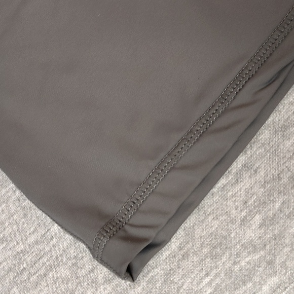 MAISON MISFITS 15 MEN'S UNISEX ATHLETIC SPORTSWEAR ACTIVEWEAR SHORT SLEEVED TOP - Picture 11 of 11